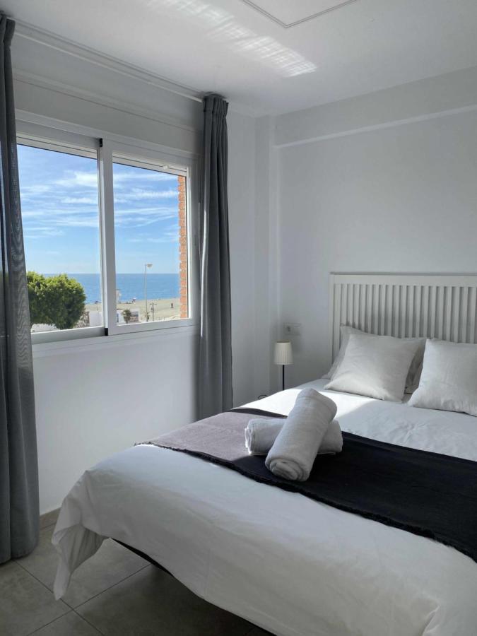 Apartamento 2 Habitaciones Frontal Al Mar 3 Торре-дель-Мар Экстерьер фото